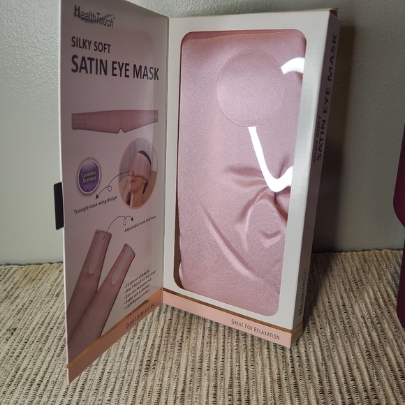 HealthTouch Pink Satin Eye Mask - Picture 2 of 2